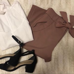 Dusty rose tie-front pants